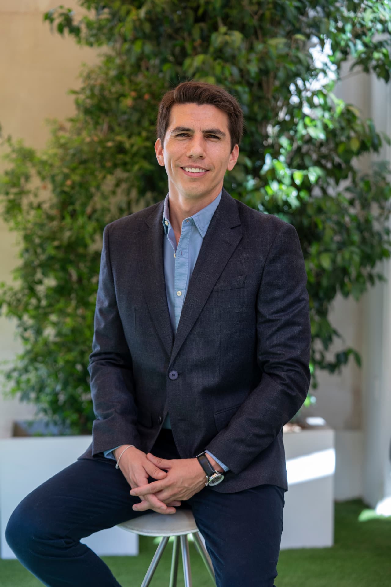 Retrato de Alejandro Pinzón Téllez, Estrategia y transformación empresarial en Strategyco.